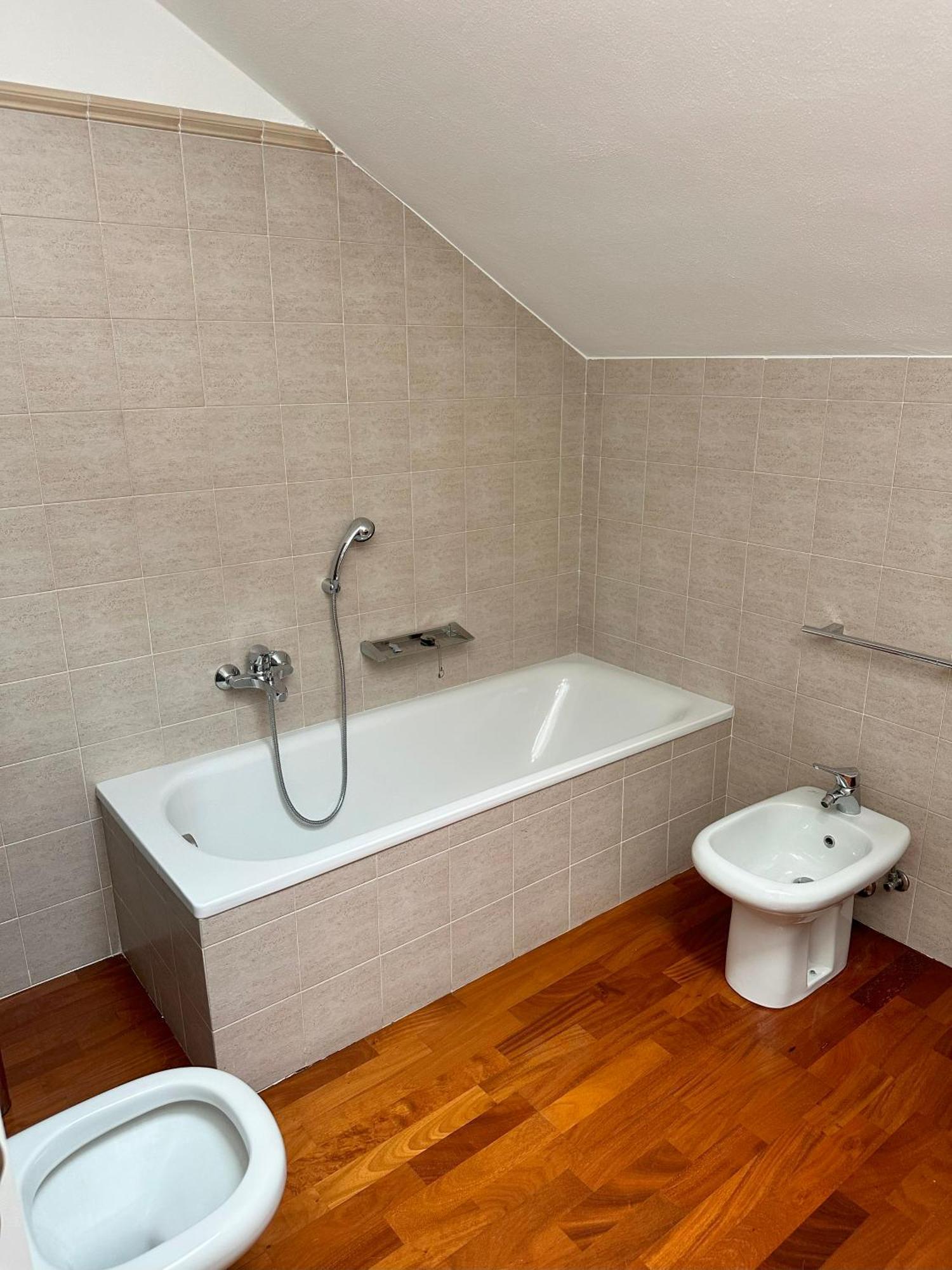 Appartamento Con 2 Da Letto Navigli + Parcheggio Per 2 Auto Milano
