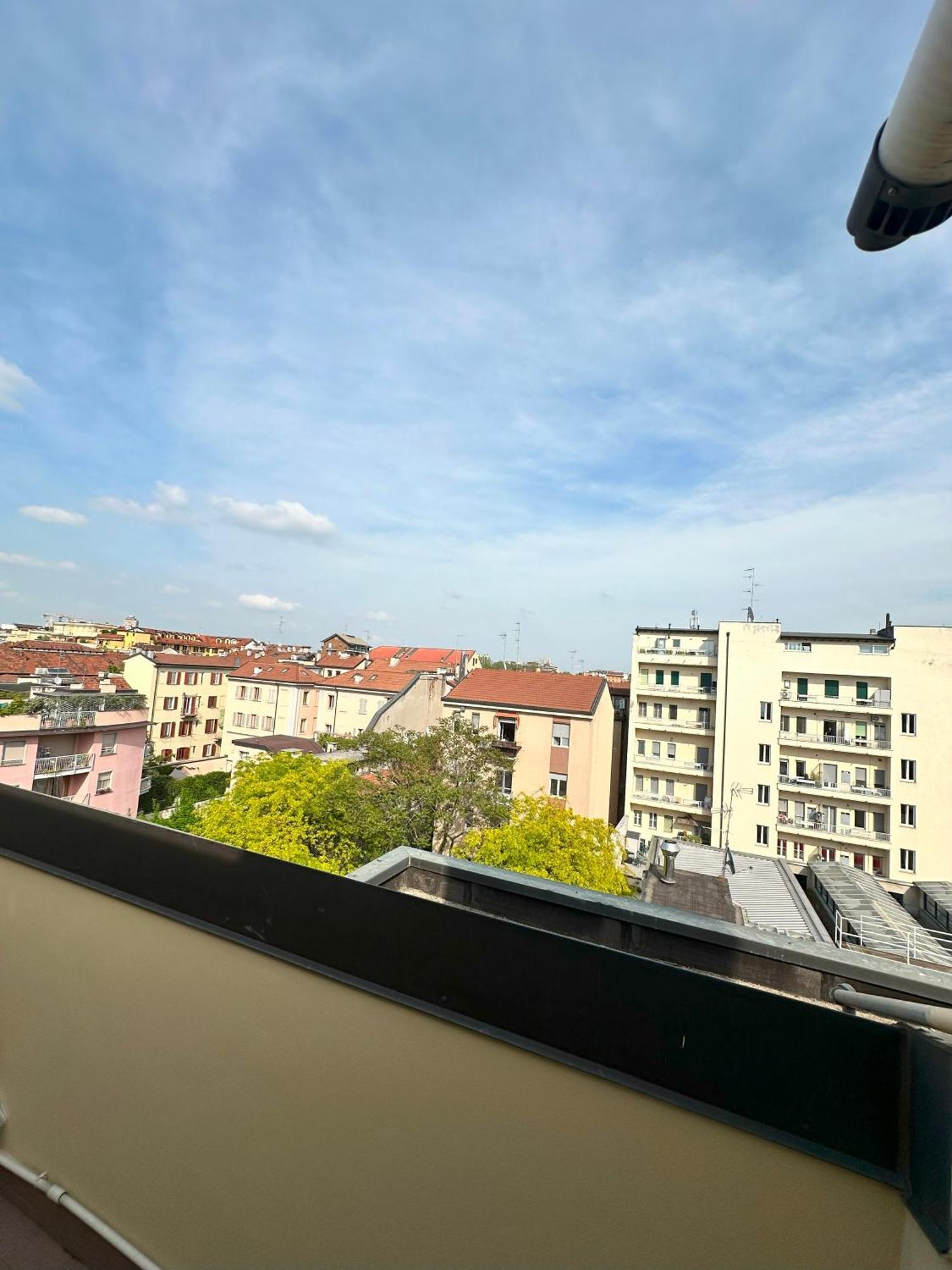 Appartamento Con 2 Da Letto Navigli + Parcheggio Per 2 Auto *